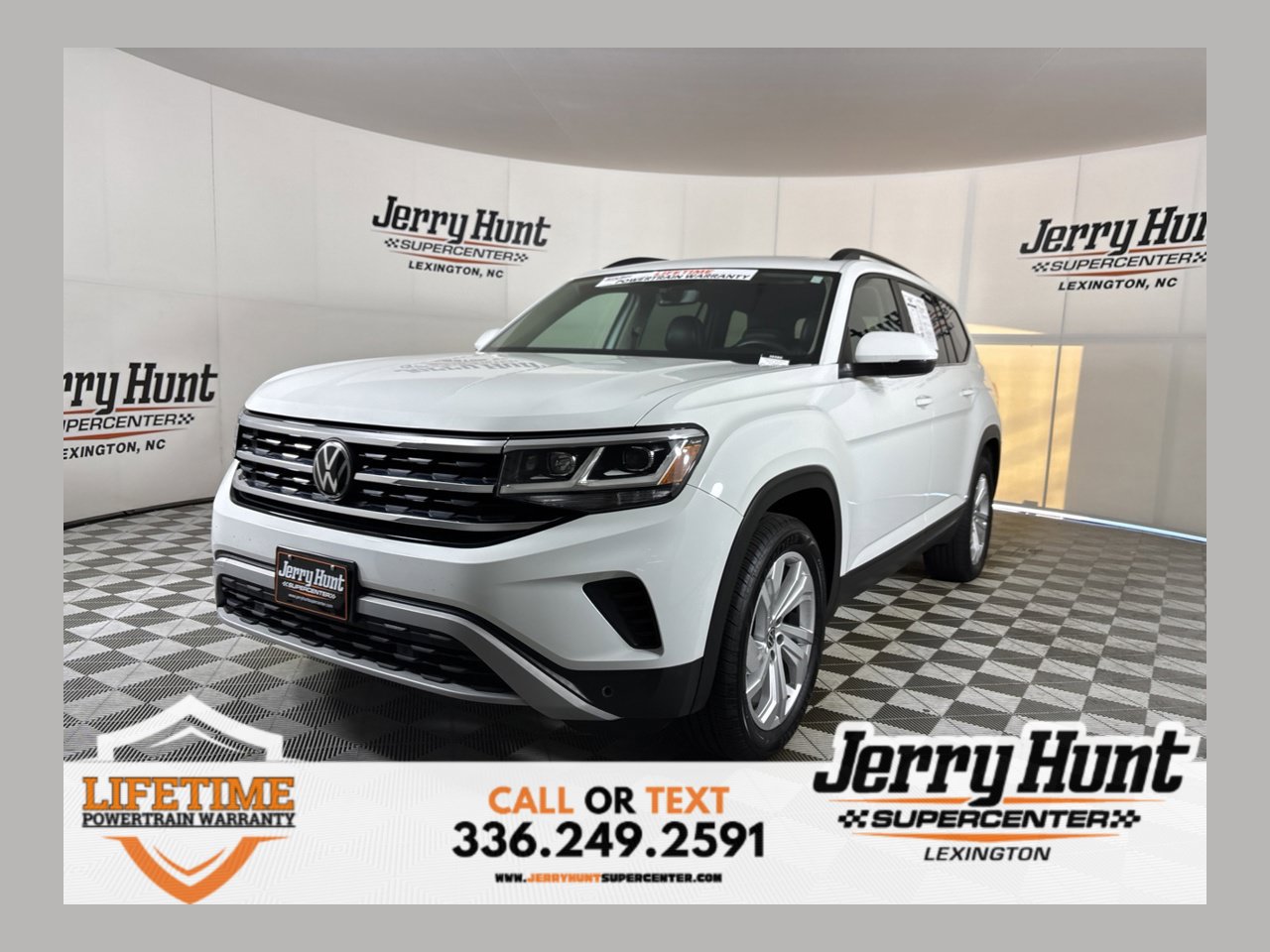 Used 2023 Volkswagen Atlas SE w/ Panoramic Sunroof Package AWD/4WD image 1
