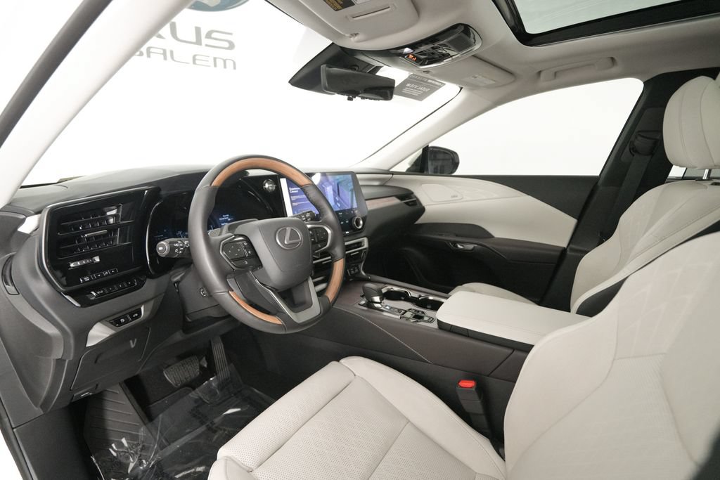 Certified 2026 Lexus RX 450h AWD w/ Convenience Package image 10