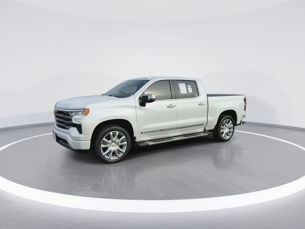 Used 2023 Chevrolet Silverado 1500 High Country w/ High Country Premium Package image 4