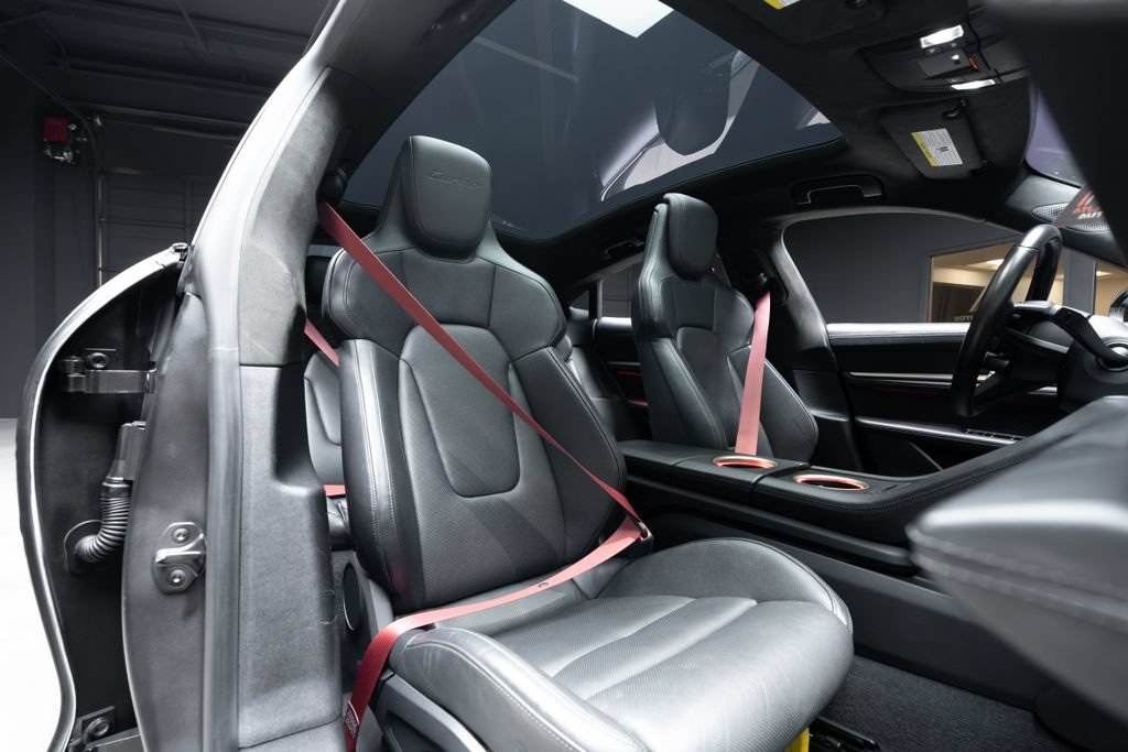 Used 2020 Porsche Taycan Turbo AWD/4WD image 42