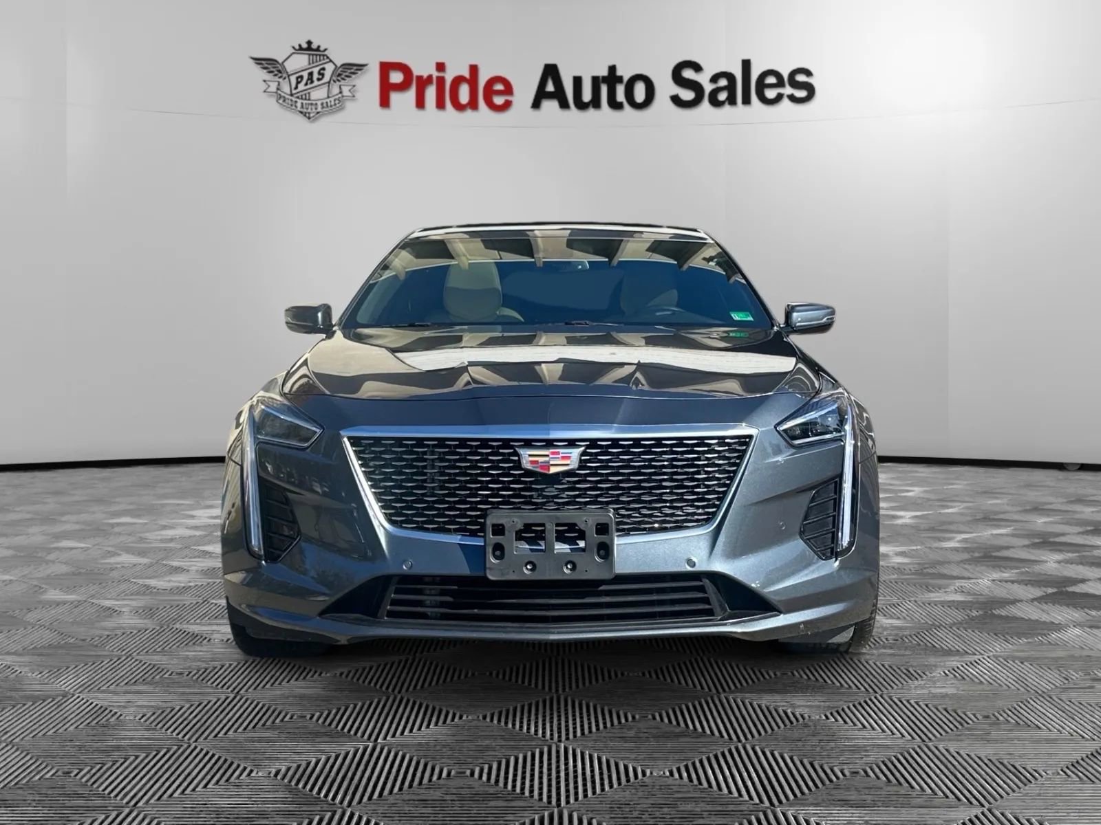 Used 2019 Cadillac CT6 Luxury w/ Driver Awareness Package image 3