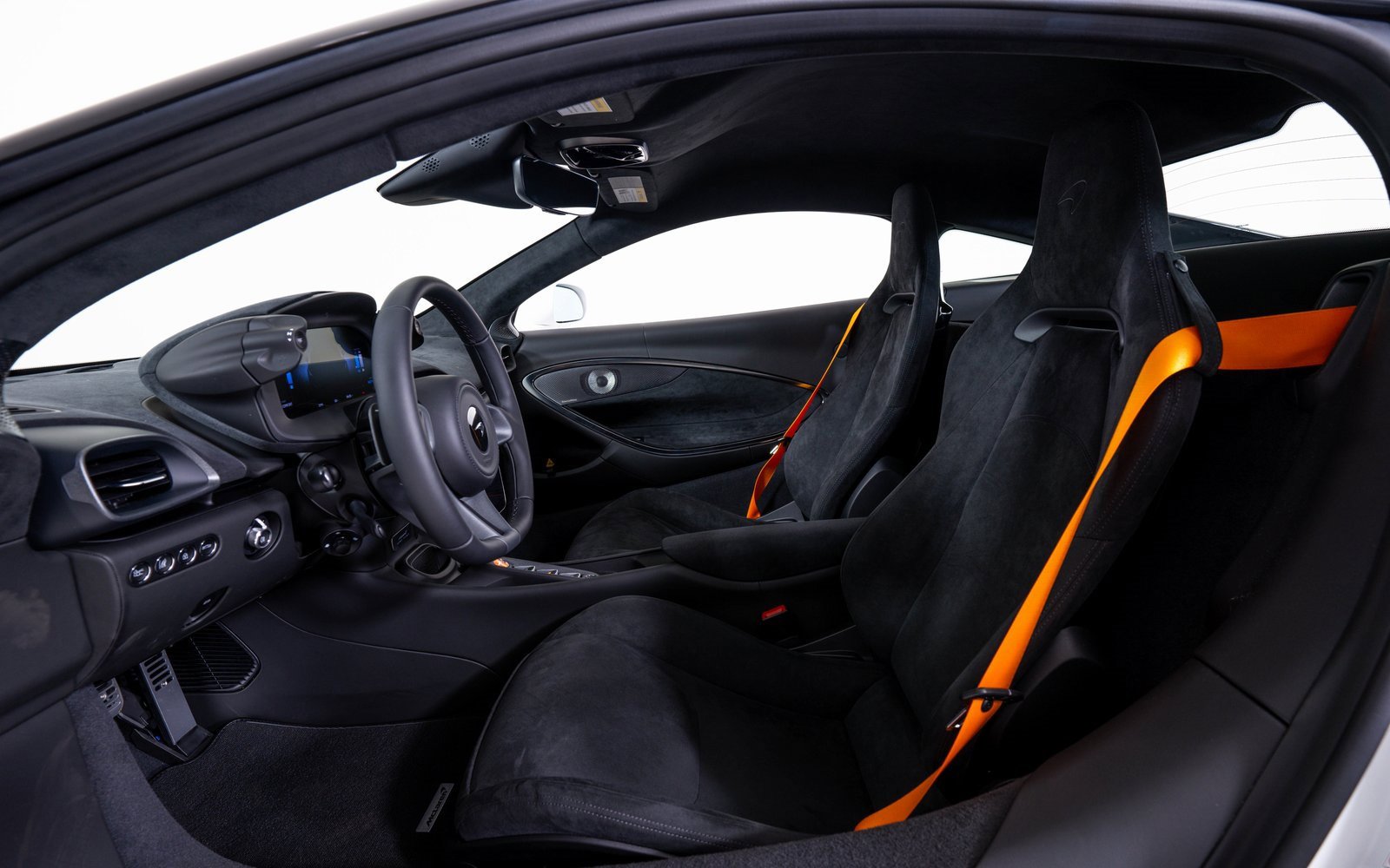 New 2026 McLaren Artura image 19