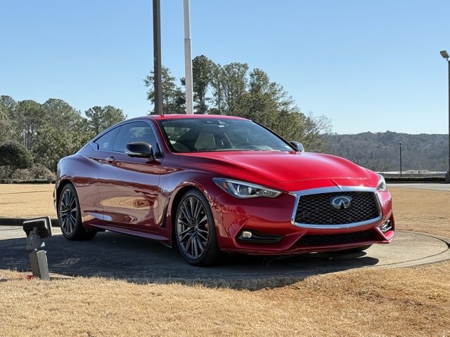 Used 2017 INFINITI Q60 Red Sport 400