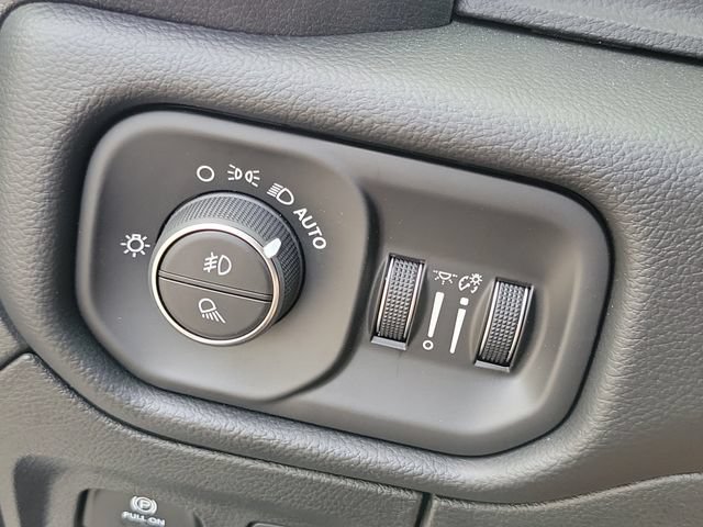 New 2026 RAM 1500 Laramie w/ Sport Appearance Package AWD/4WD image 20