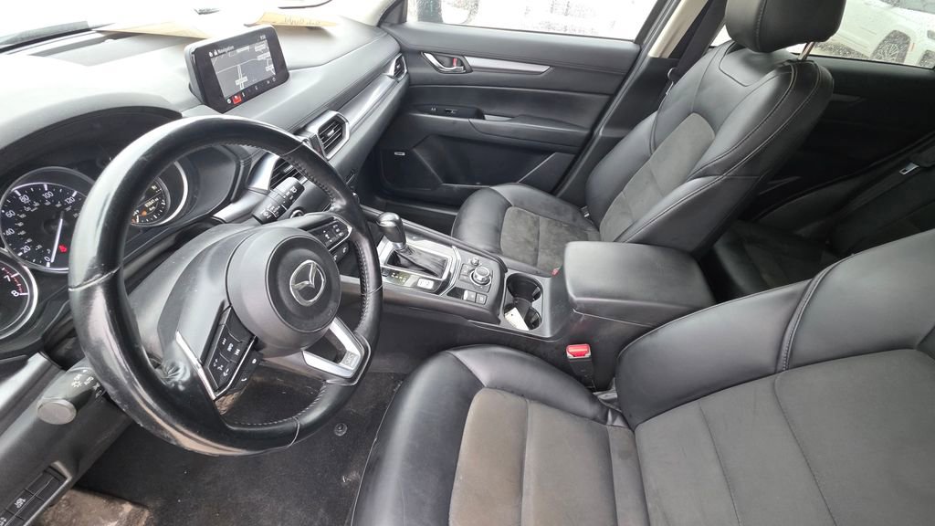 Used 2018 MAZDA CX-5 Touring w/ Preferred Equipment Package AWD/4WD image 12