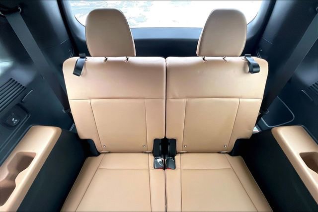 Used 2025 Hyundai Santa Fe Limited image 28