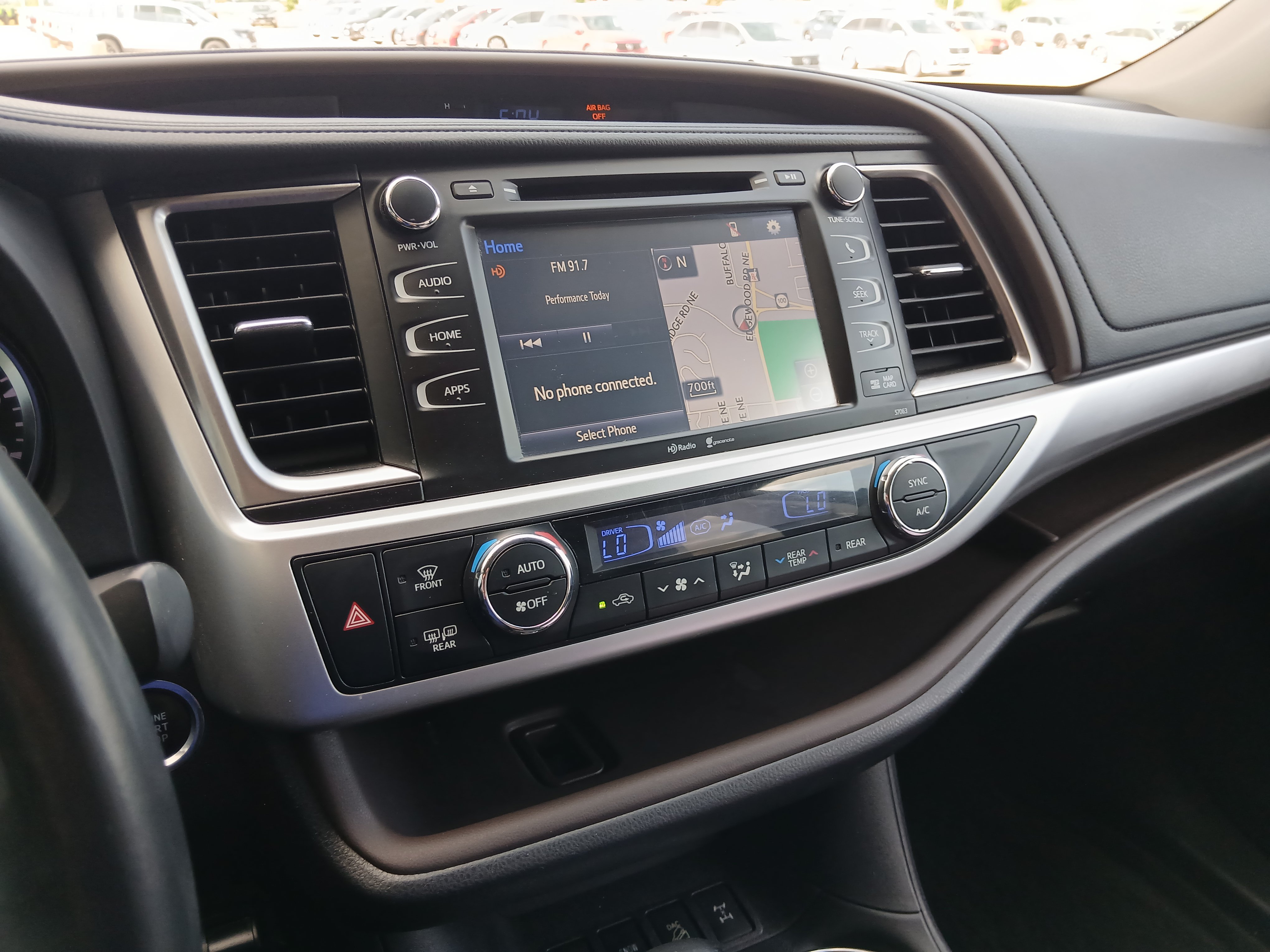 Used 2015 Toyota Highlander XLE AWD/4WD image 13