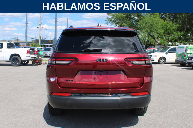 Used 2023 Jeep Grand Cherokee L Laredo AWD/4WD image 4