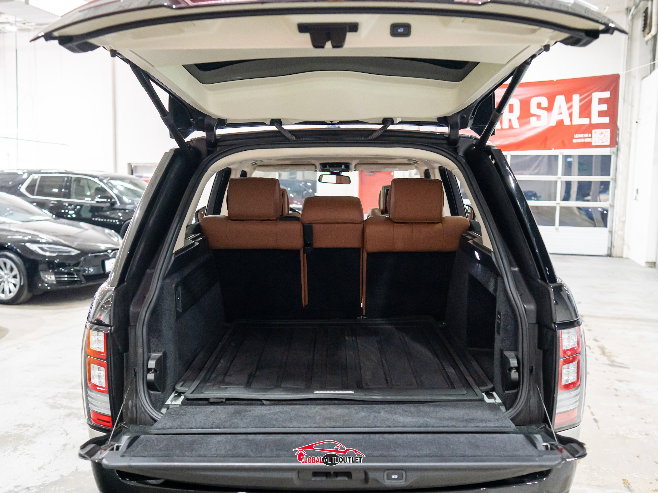 Used 2016 Land Rover Range Rover Autobiography image 54