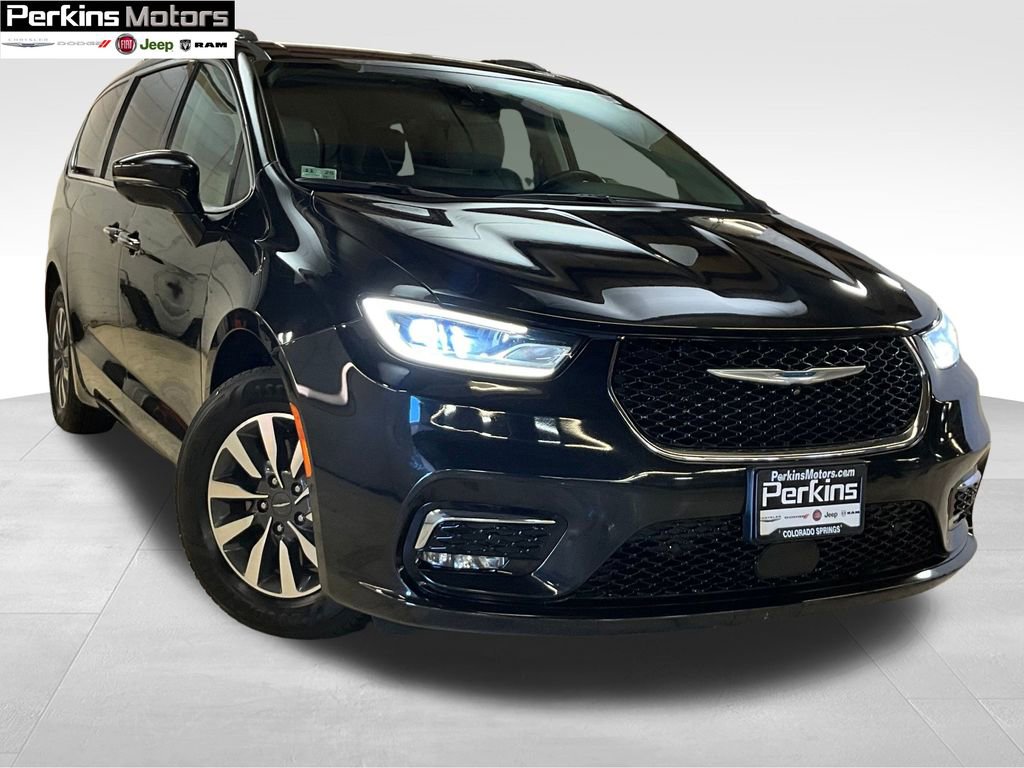 Used 2021 Chrysler Pacifica Touring-L