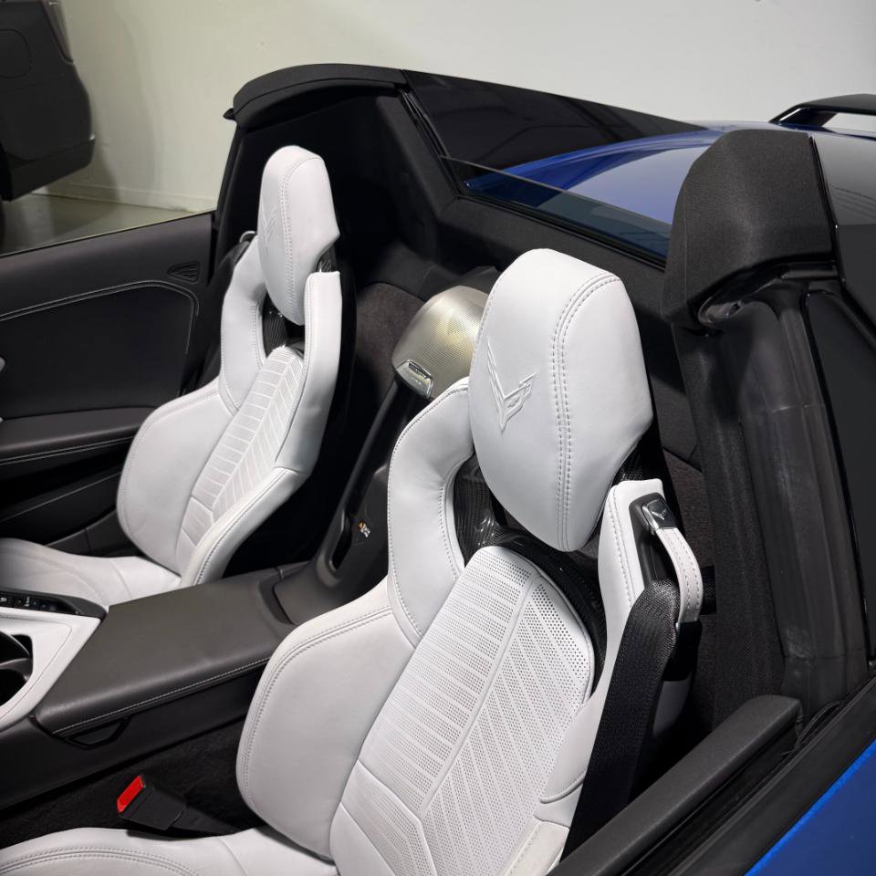 Used 2022 Chevrolet Corvette Stingray Preferred Conv w/ Z51 Performance Package RWD image 35