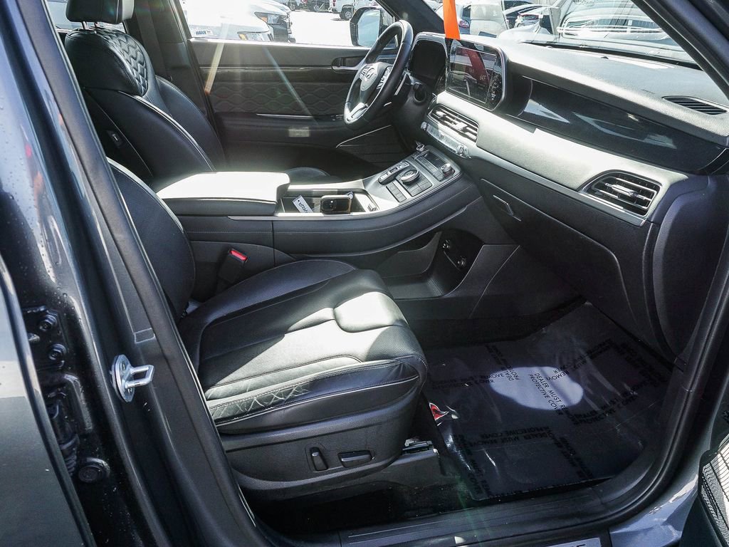 Used 2020 Hyundai Palisade Limited FWD image 12