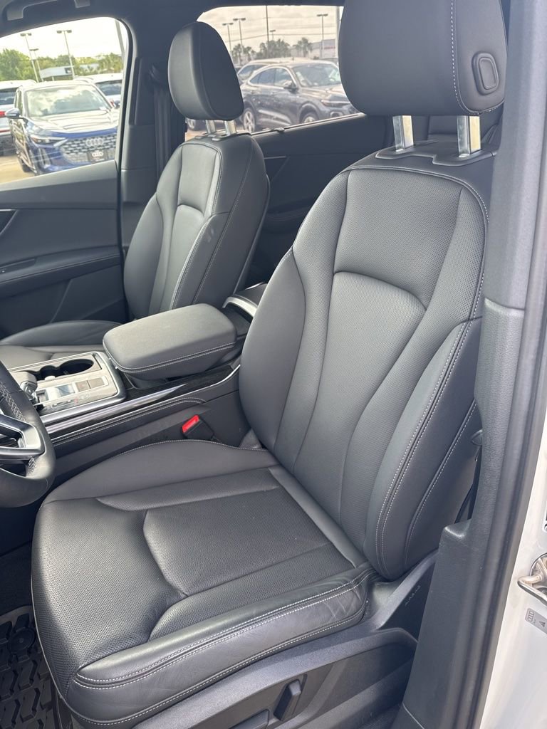 Used 2025 Audi Q7 3.0T Premium Plus w/ Premium Plus Package image 9