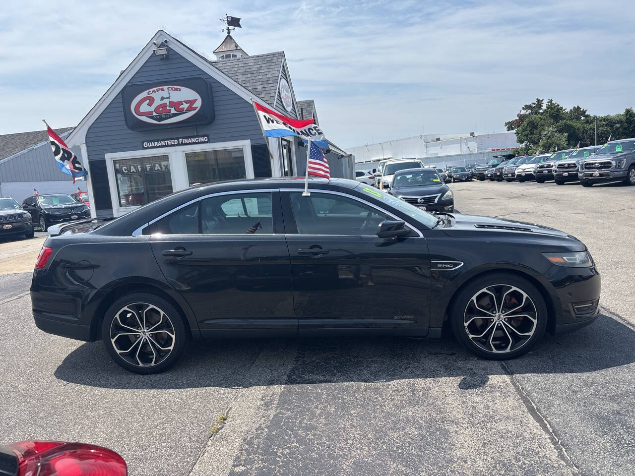 Used 2013 Ford Taurus SHO AWD/4WD image 29
