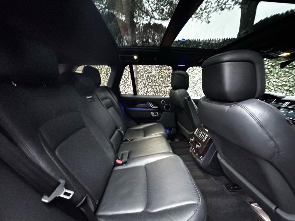 Used 2022 Land Rover Range Rover Westminster Edition image 21