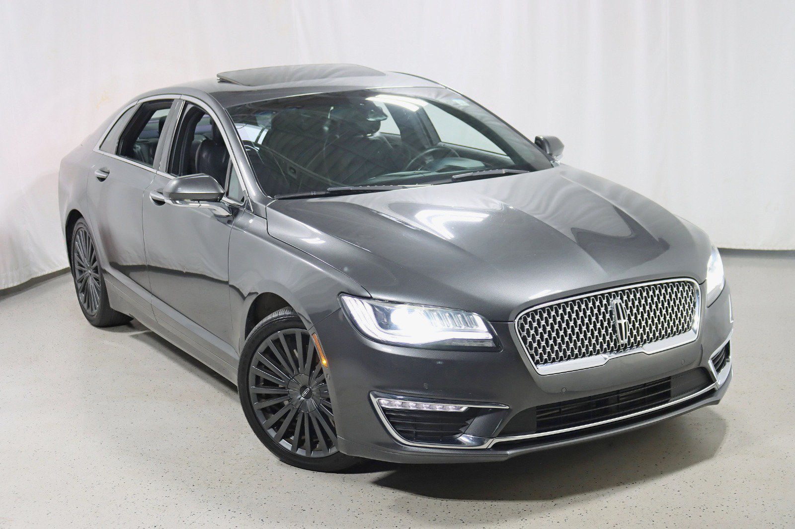 Used 2018 Lincoln MKZ Reserve w/ Technology Package AWD/4WD image 6