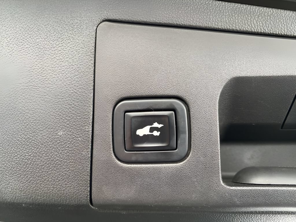 Used 2022 Cadillac XT5 Premium Luxury AWD/4WD image 13