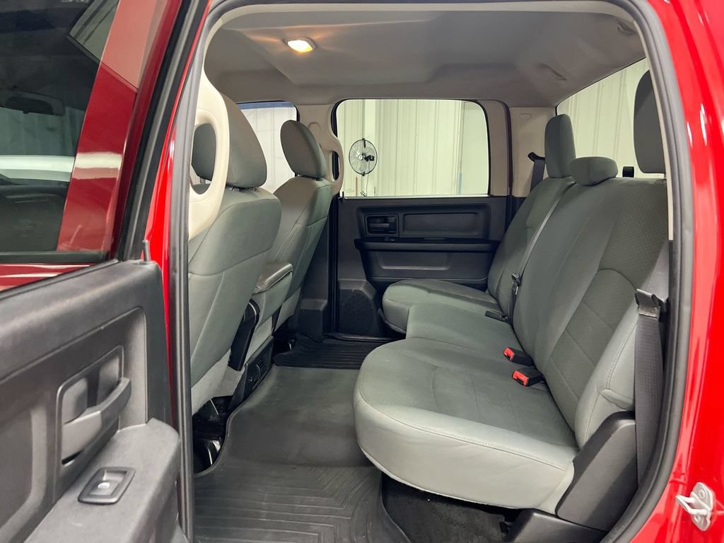 Used 2015 RAM 2500 Tradesman w/ Chrome Appearance Group AWD/4WD image 21