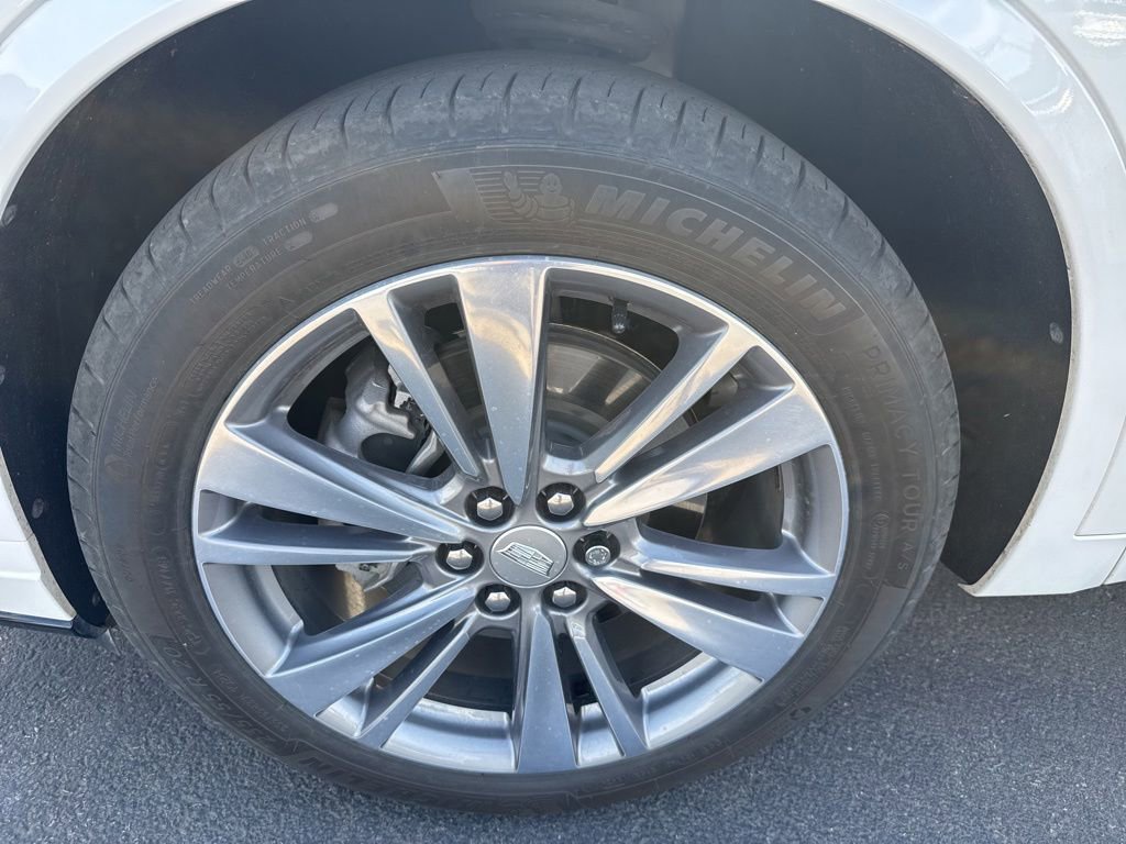 Used 2024 Cadillac XT6 Premium Luxury FWD image 9