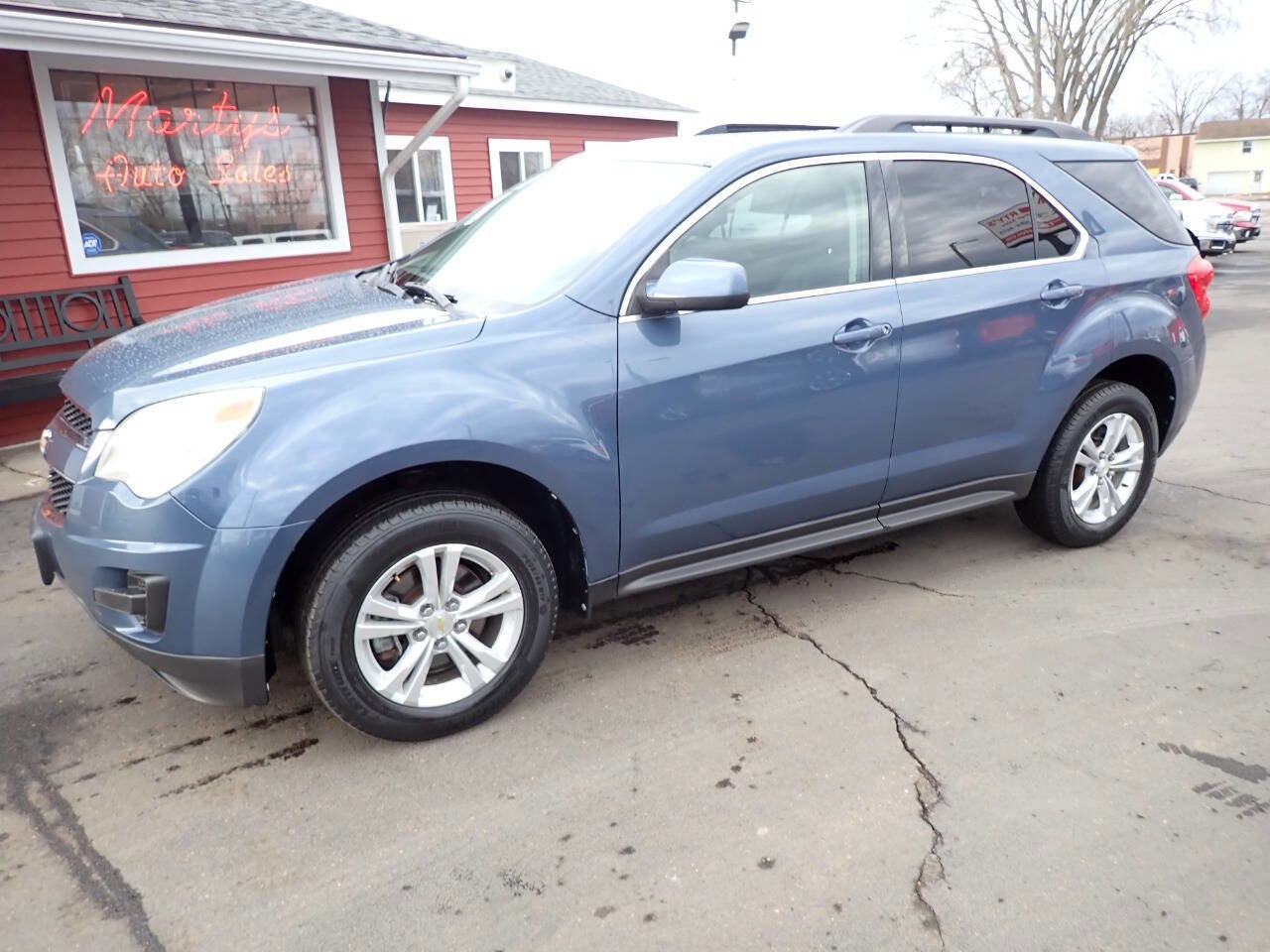 Used 2011 Chevrolet Equinox LT w/ Driver Convenience Package image 3
