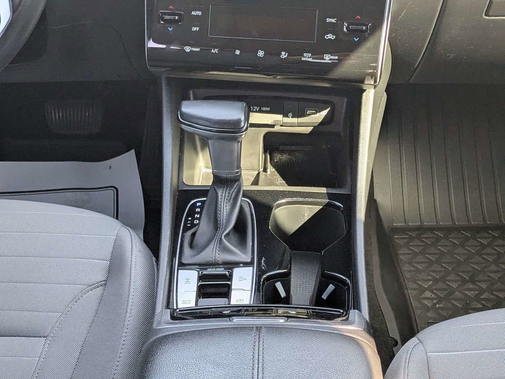 Used 2022 Hyundai Santa Cruz SEL Premium image 18