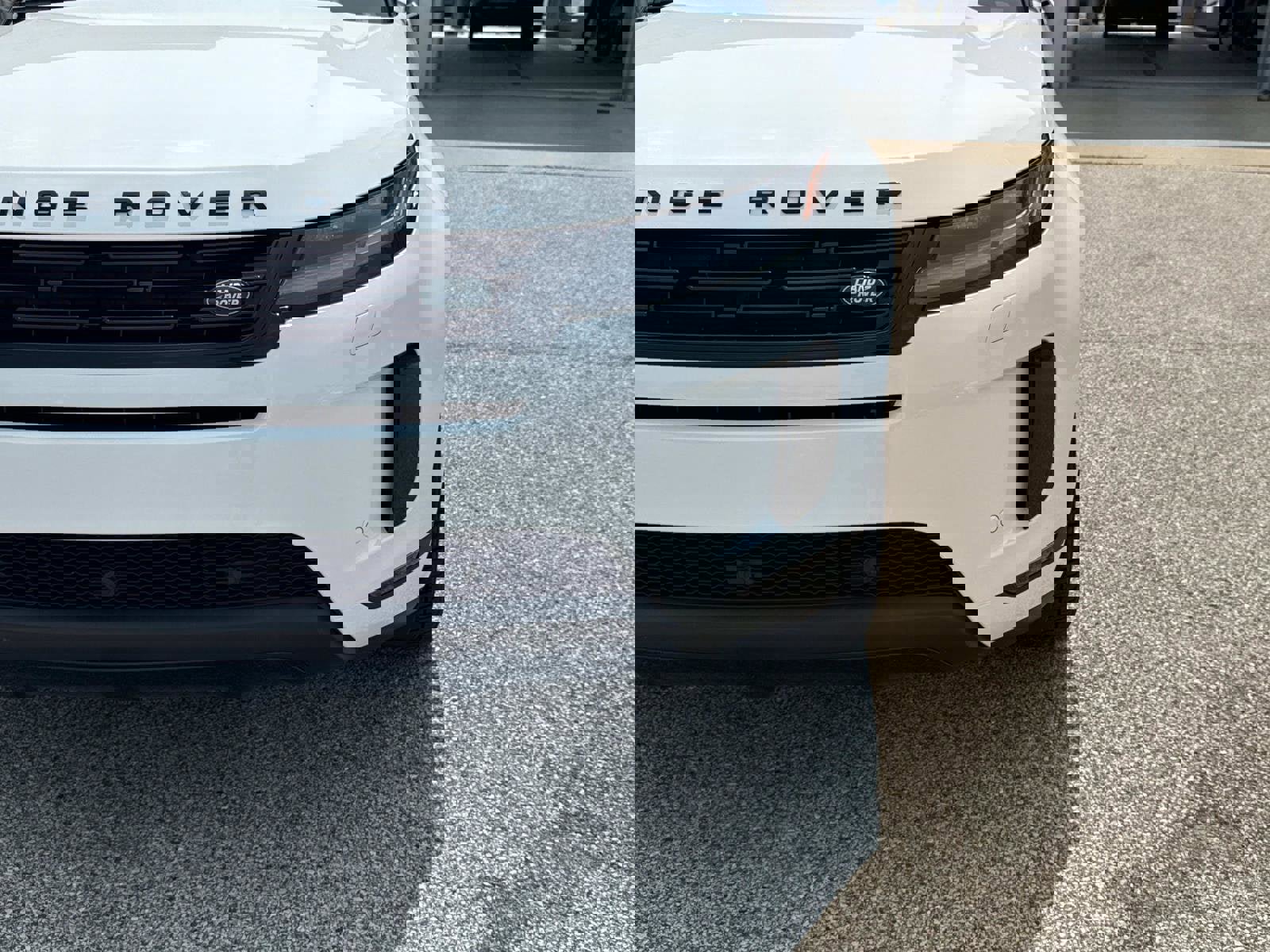 Certified 2025 Land Rover Range Rover Evoque S image 10