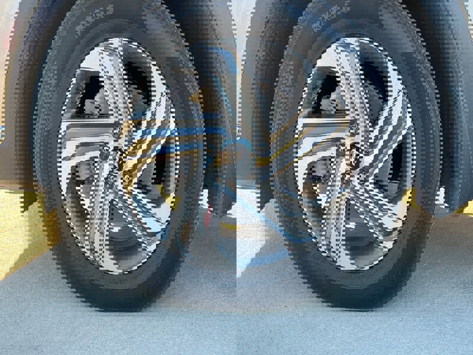 Used 2021 Hyundai Santa Fe SEL w/ Convenience Package image 8