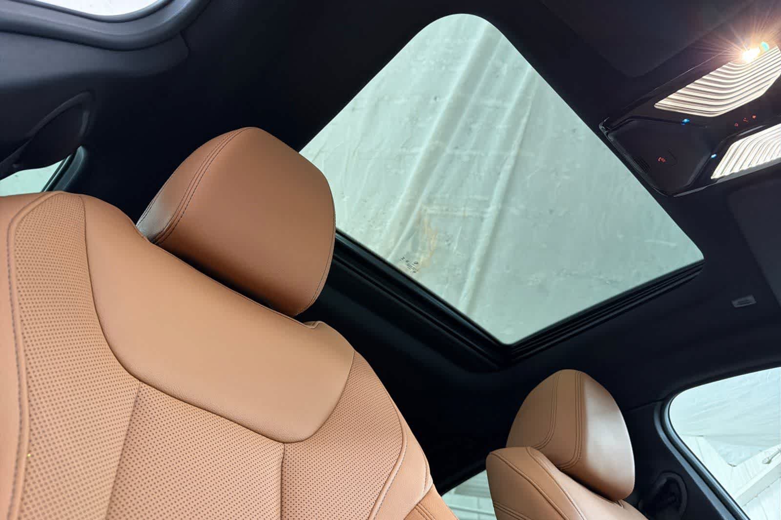 Used 2023 BMW i4 eDrive35 w/ Premium Package RWD image 16