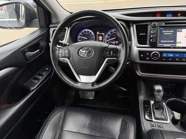 Used 2018 Toyota Highlander XLE w/ Protection Package #3 AWD/4WD image 29