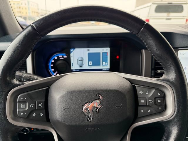 Used 2023 Ford Bronco Outer Banks image 10