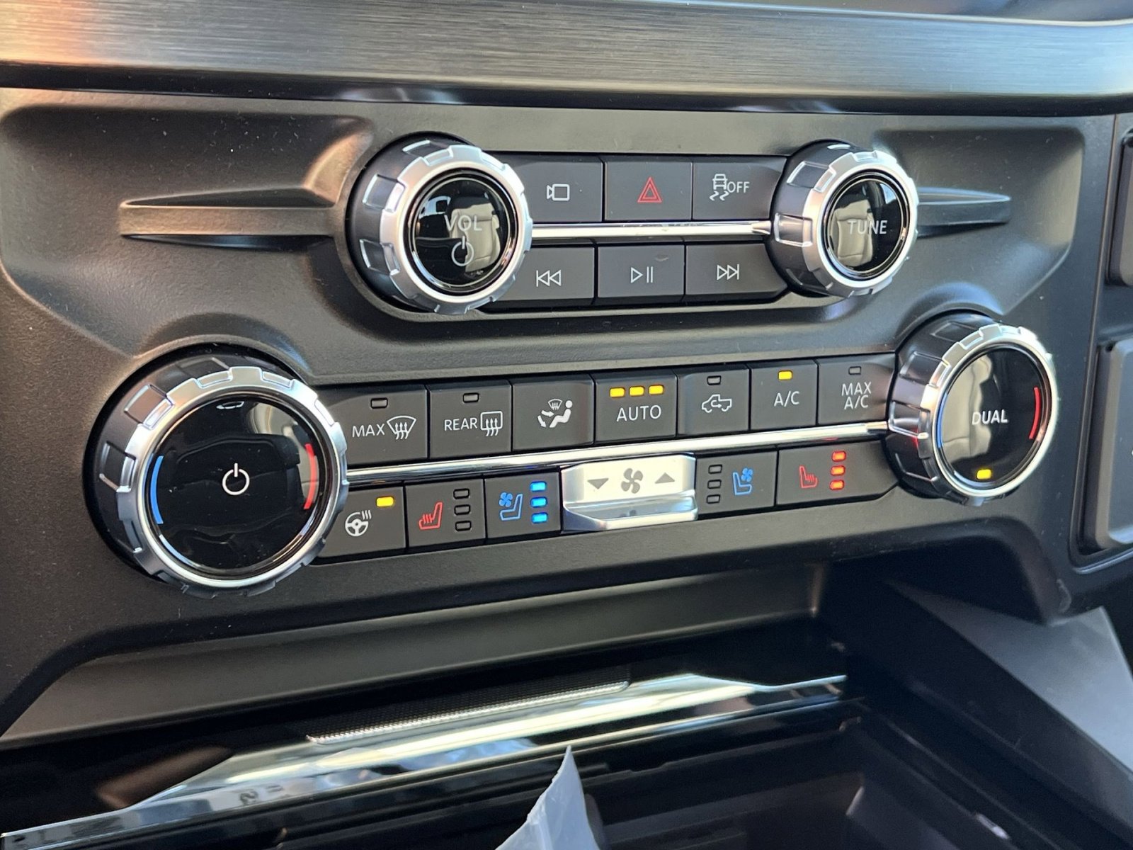 New 2026 Ford F250 Lariat w/ FX4 Off-Road Package AWD/4WD image 21