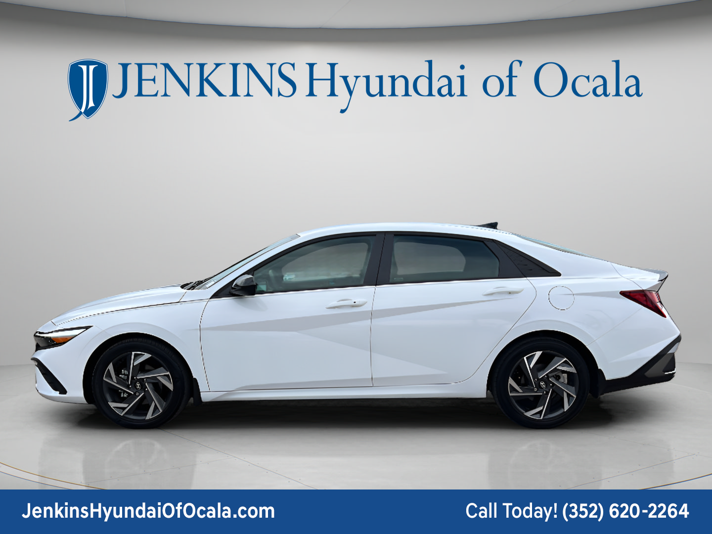 Certified 2025 Hyundai Elantra Sport FWD image 6