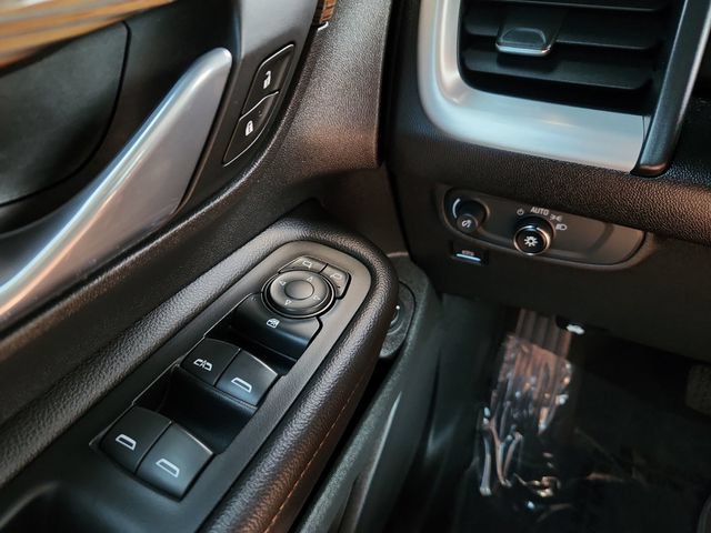 Used 2019 GMC Terrain SLE w/ Driver Convenience Package FWD image 39