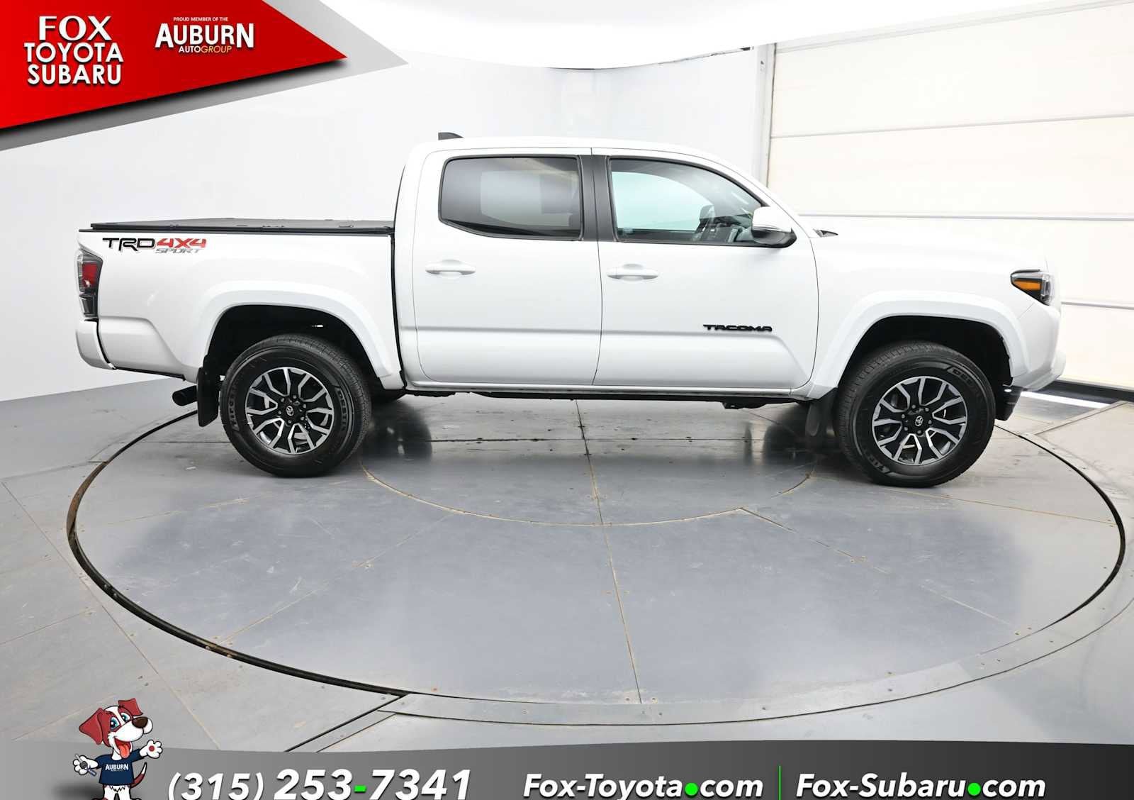 Used 2023 Toyota Tacoma TRD Sport AWD/4WD image 15