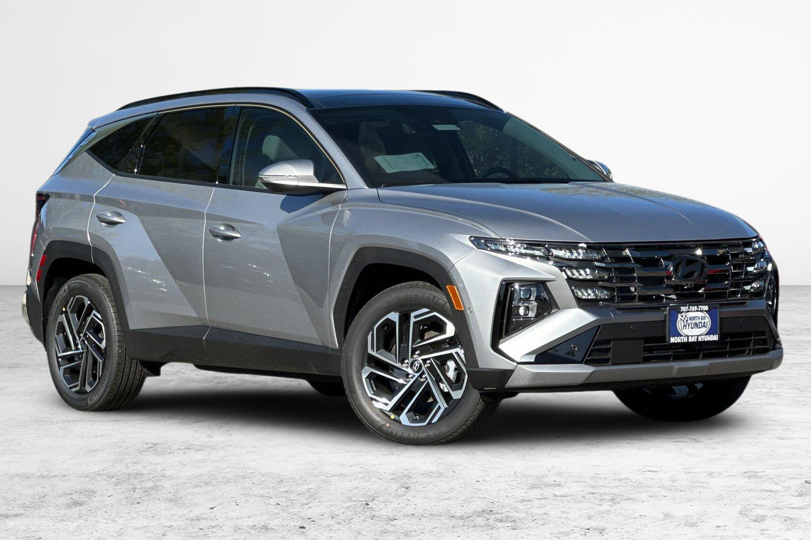New 2026 Hyundai Tucson Limited AWD/4WD image 2