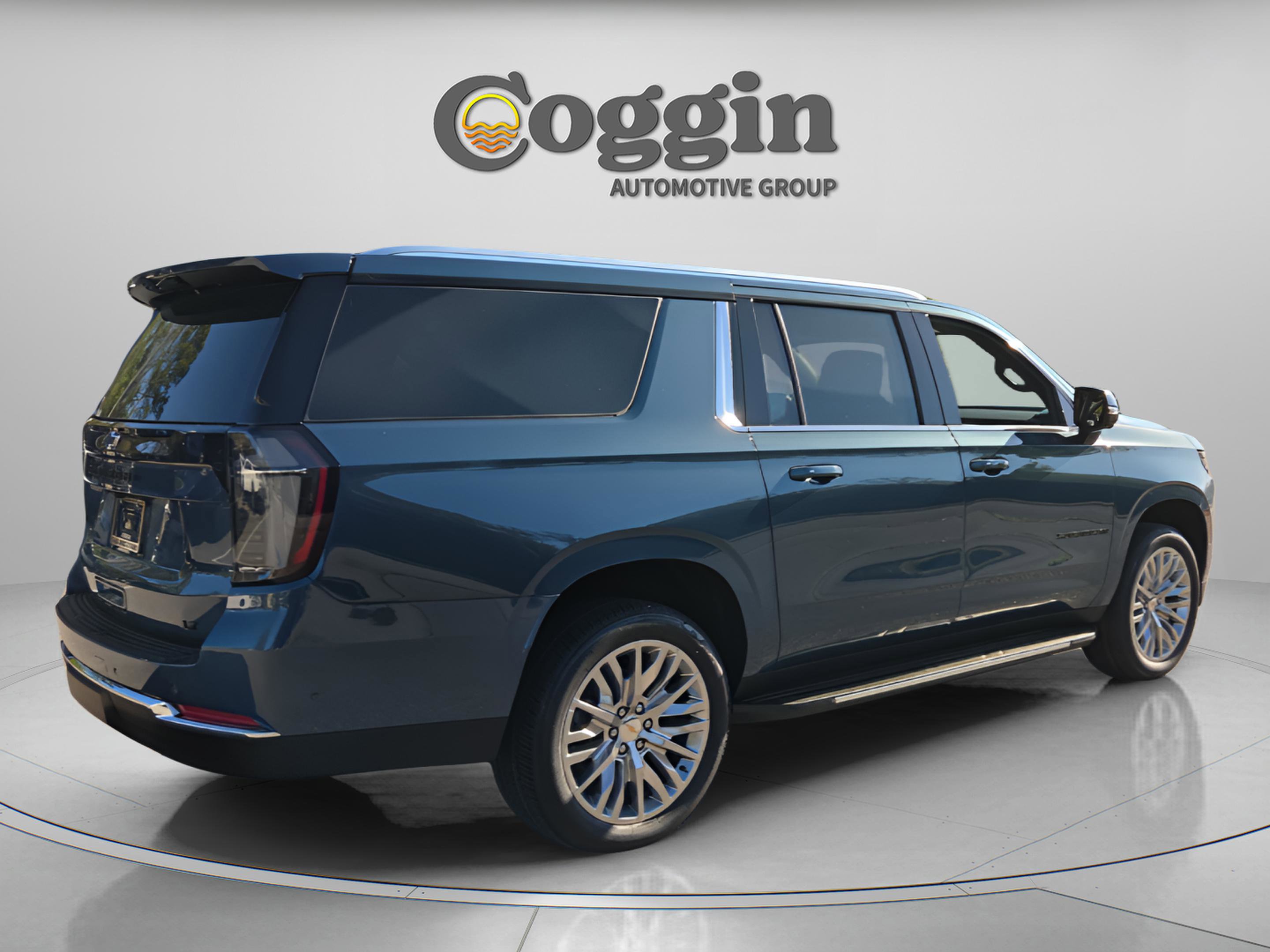 New 2026 Chevrolet Suburban LT w/ Comfort Package image 5