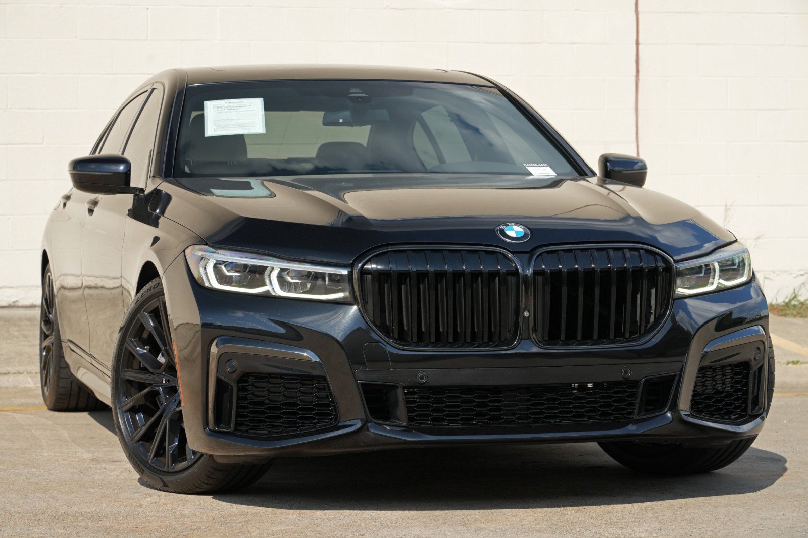 Used 2021 BMW 740i w/ M Sport Package RWD image 4