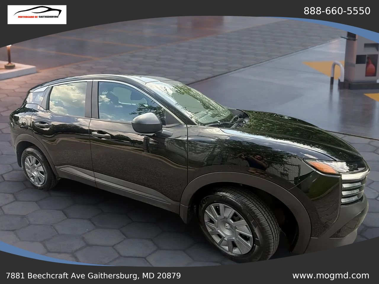 Used 2025 Nissan Kicks S AWD/4WD image 3