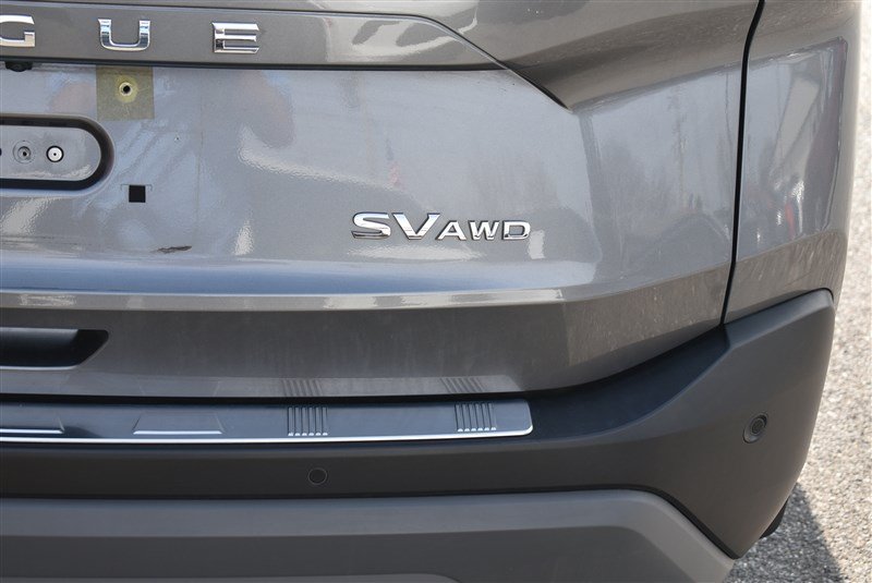 Used 2023 Nissan Rogue SV AWD/4WD image 6