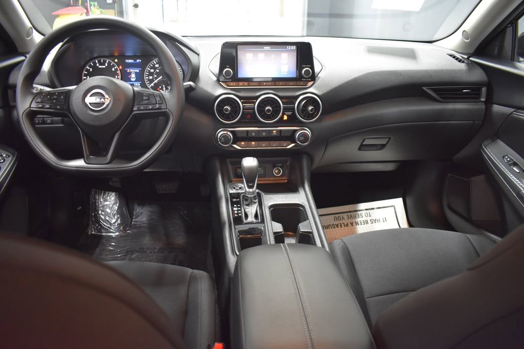 Used 2025 Nissan Sentra S image 12