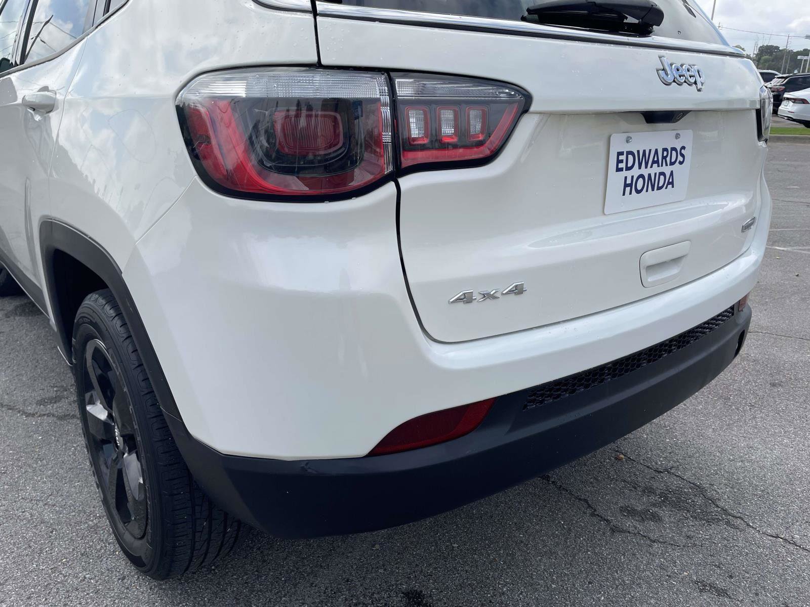 Used 2020 Jeep Compass Latitude w/ Cold Weather Group image 30