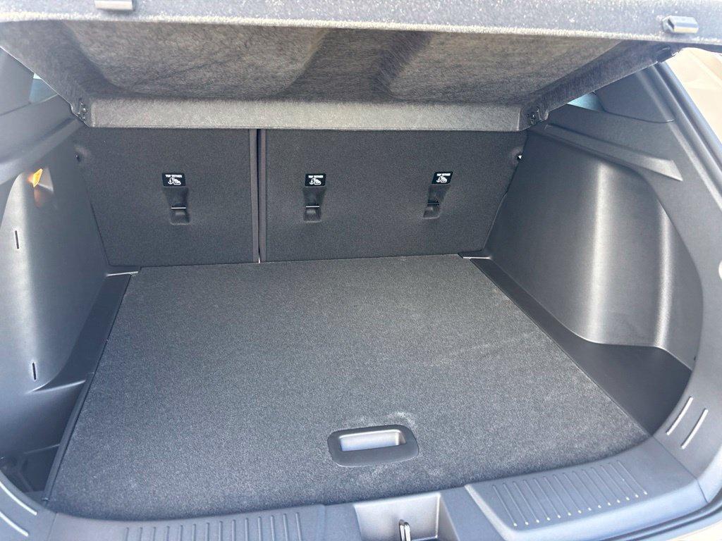 New 2026 Chevrolet Trax RS w/ Sunroof Package FWD image 6