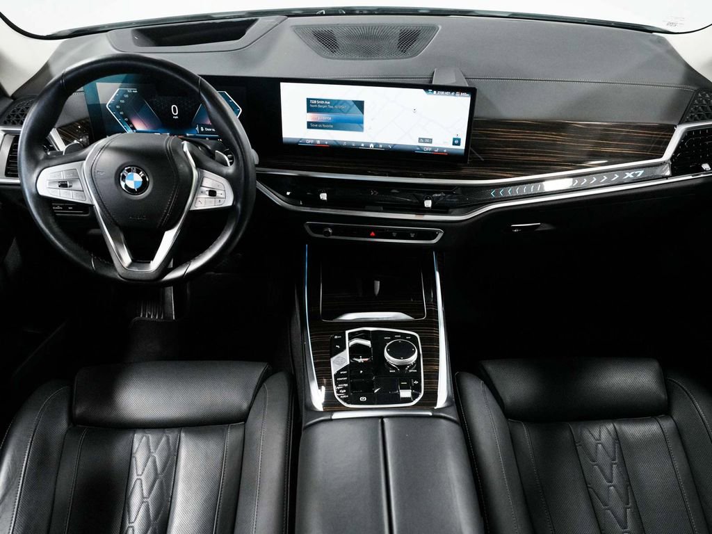 Used 2025 BMW X7 xDrive40i AWD/4WD image 40