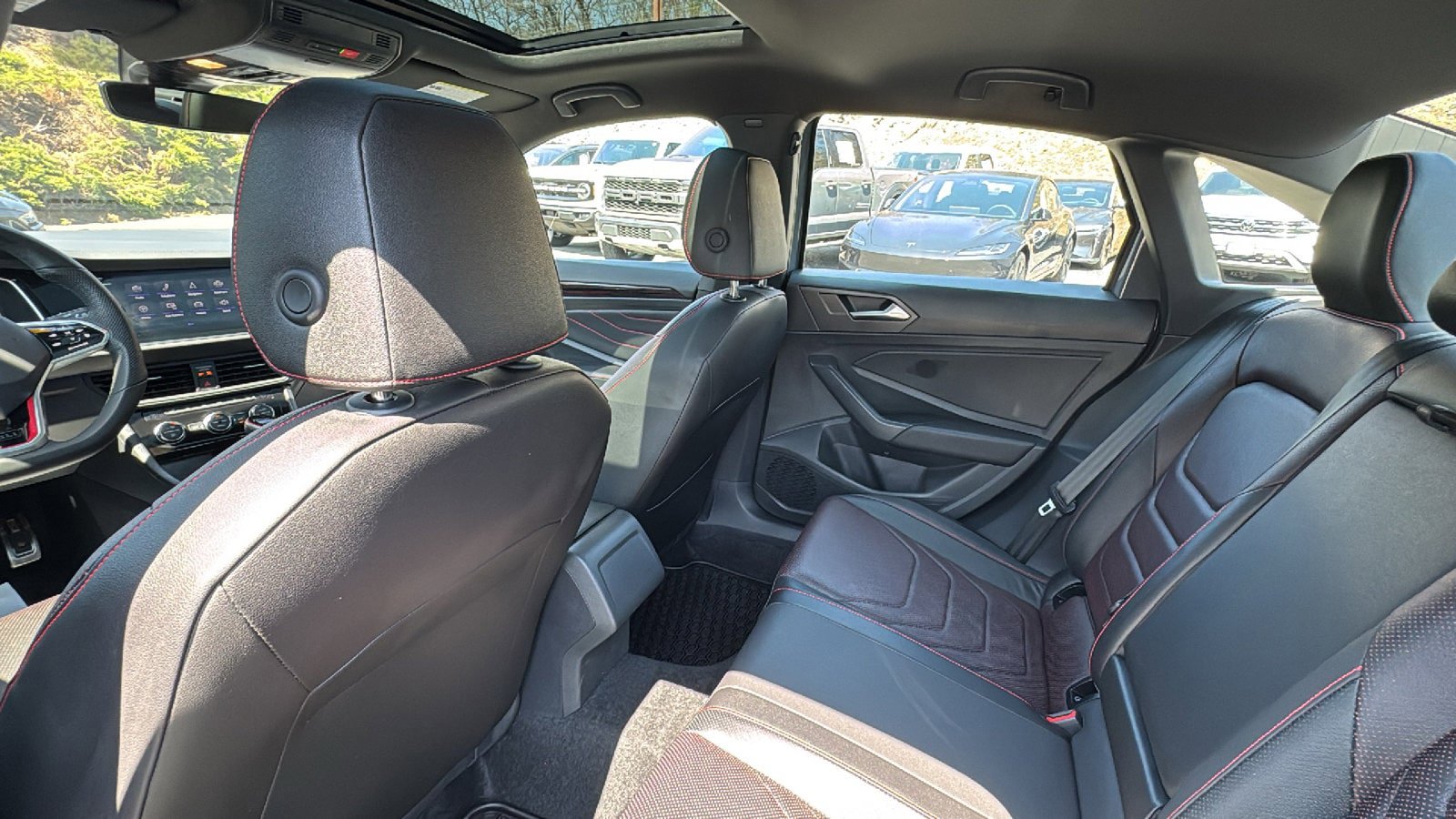 Used 2024 Volkswagen Jetta GLI Autobahn image 29