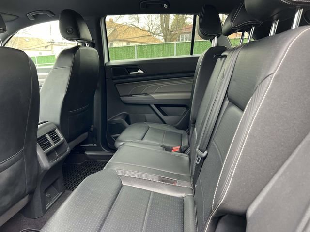 Used 2022 Volkswagen Atlas Cross Sport SE image 14