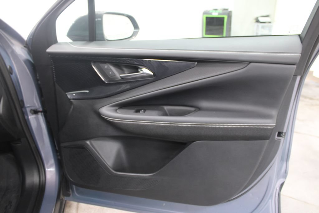 Used 2024 Chevrolet Blazer EV LT AWD/4WD image 24
