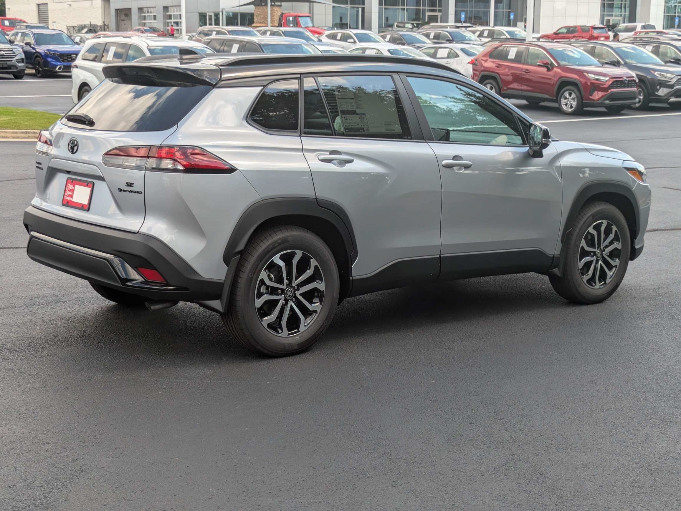 New 2026 Toyota Corolla Cross AWD Hybrid w/ Moonroof Package image 4