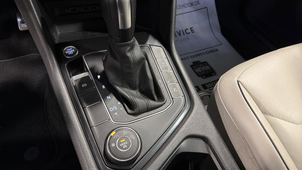 Used 2020 Volkswagen Tiguan SEL Premium R-Line image 28