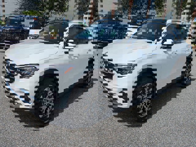 Used 2026 Mercedes-Benz GLC 300 image 8