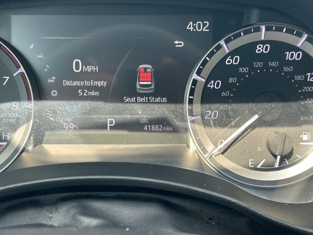 Used 2023 Toyota Highlander LE AWD/4WD image 35